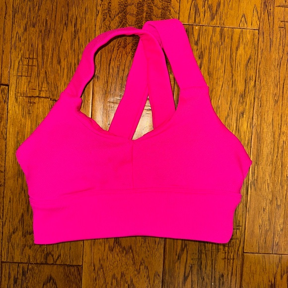 ALO Yoga Fuchsia Sports Bra - Picture 2 of 3
